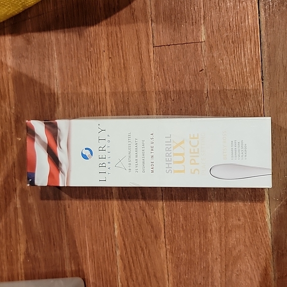 Betsy Ross 5pc Place Setting Betsy Ross Flatware by Liberty - Picture 2 of 2